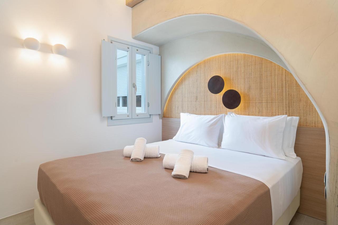 Airth Santorini Suites Firostefani Extérieur photo