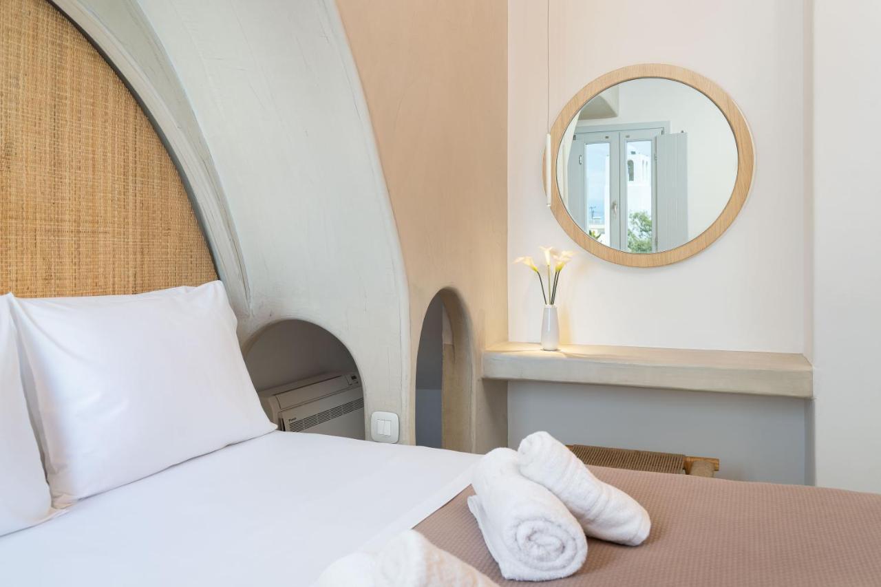 Airth Santorini Suites Firostefani Extérieur photo